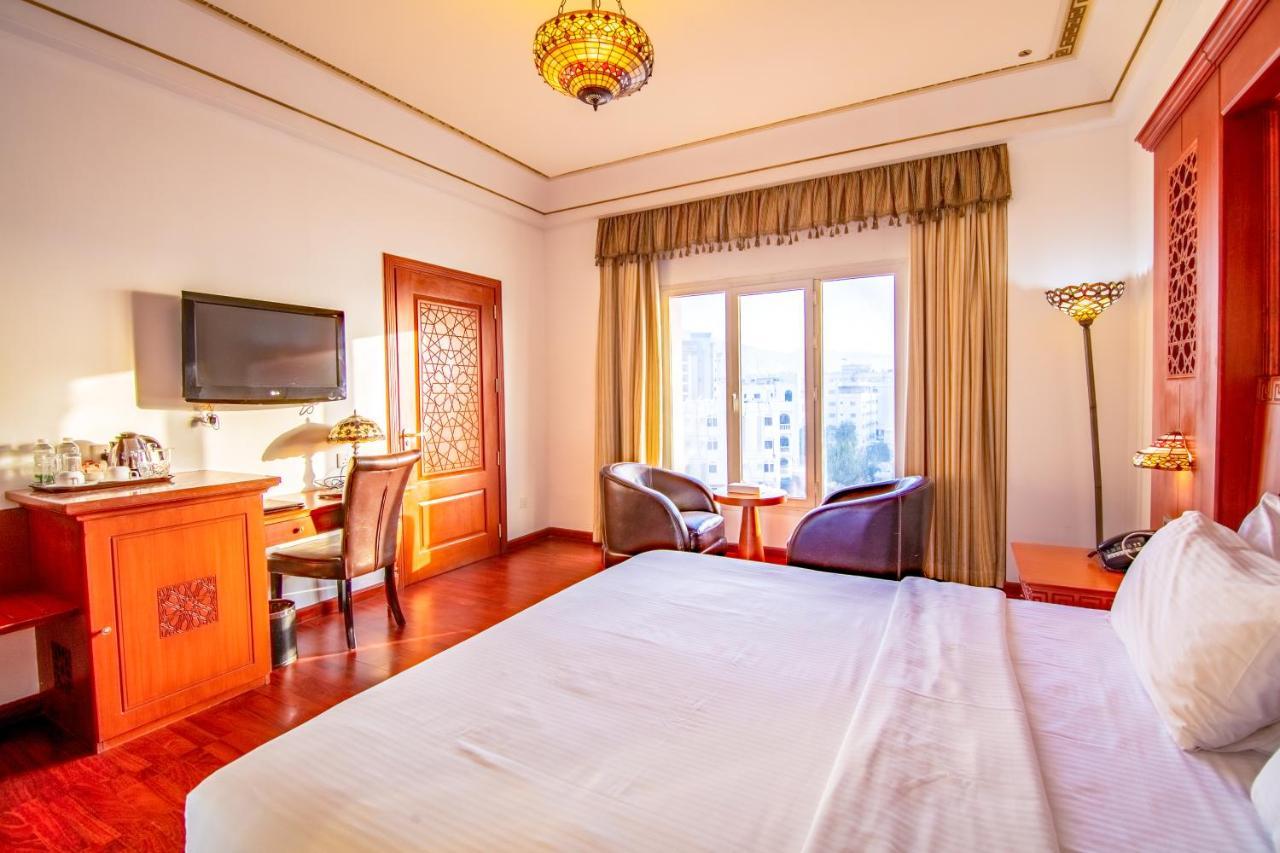 The Platinum Hotel Μουσκάτ Εξωτερικό φωτογραφία