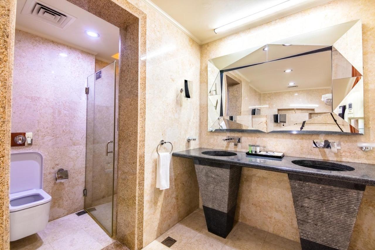 The Platinum Hotel Μουσκάτ Εξωτερικό φωτογραφία