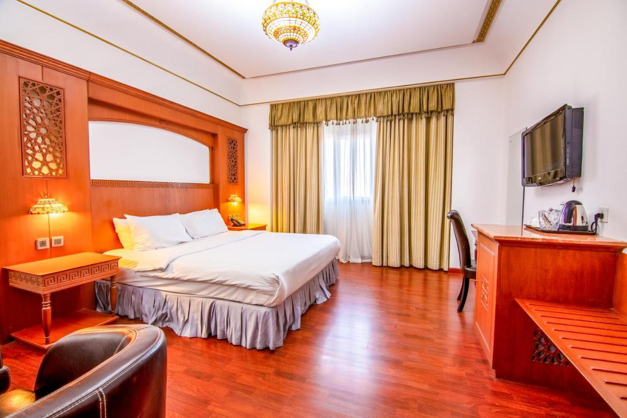 The Platinum Hotel Μουσκάτ Εξωτερικό φωτογραφία