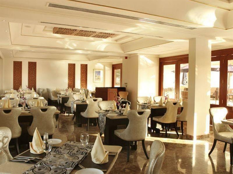 The Platinum Hotel Μουσκάτ Εξωτερικό φωτογραφία